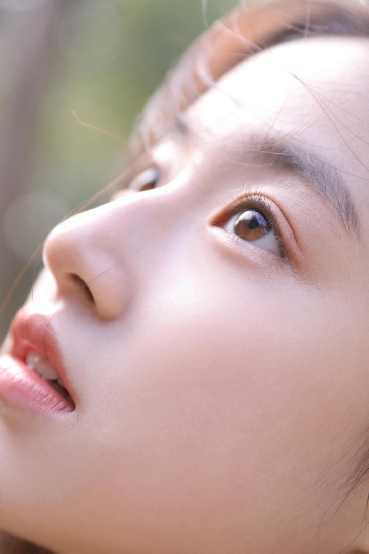 抬起头韩国高清女生头像图片