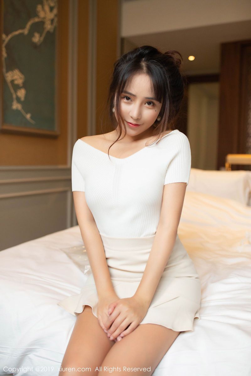 秀人网美女模特陶喜乐_lele丝袜美腿娇嫩胜雪内衣诱惑写真