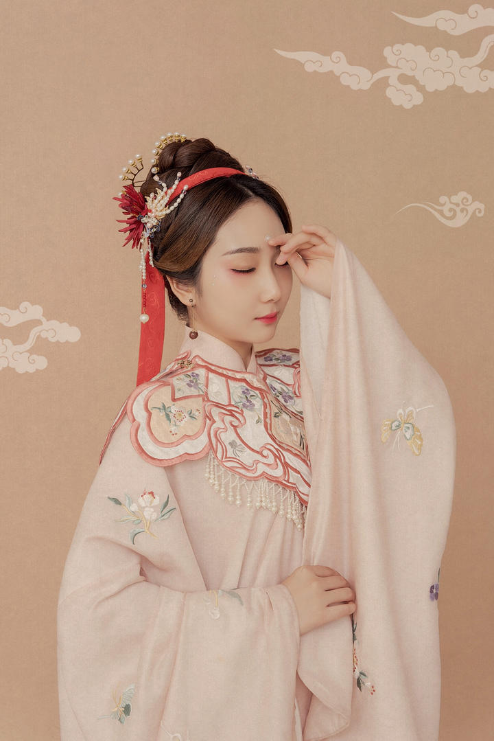 唯美高清古典美女艺术摄影写真套图
