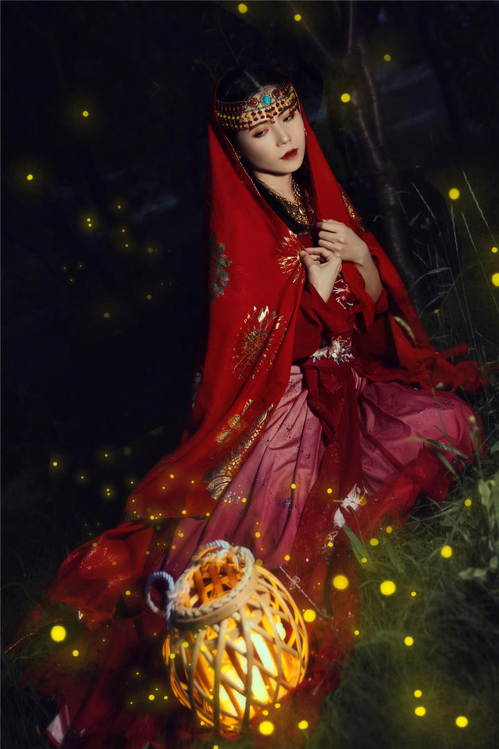 异域风情美女古装美女人像艺术写真图片