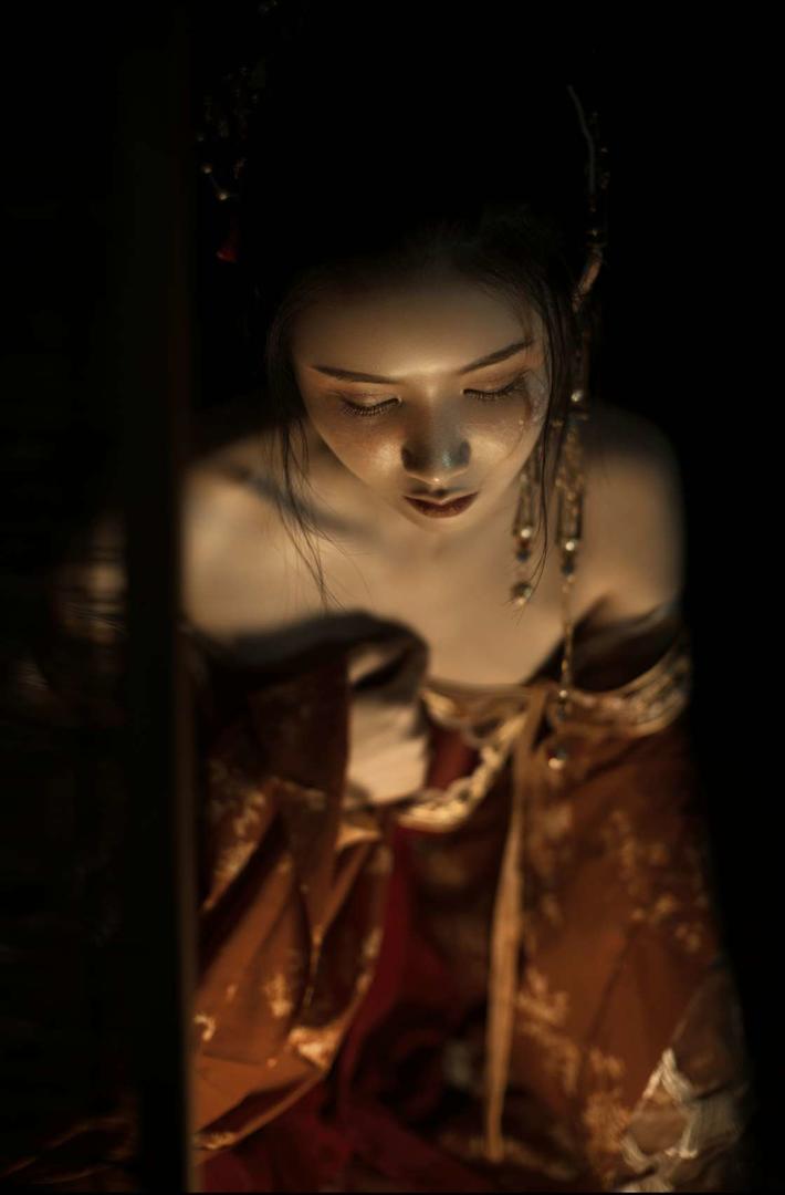 唯美的中国古装美女艺术写真图片