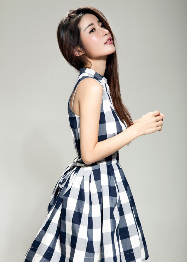 何静momo清纯甜美写真