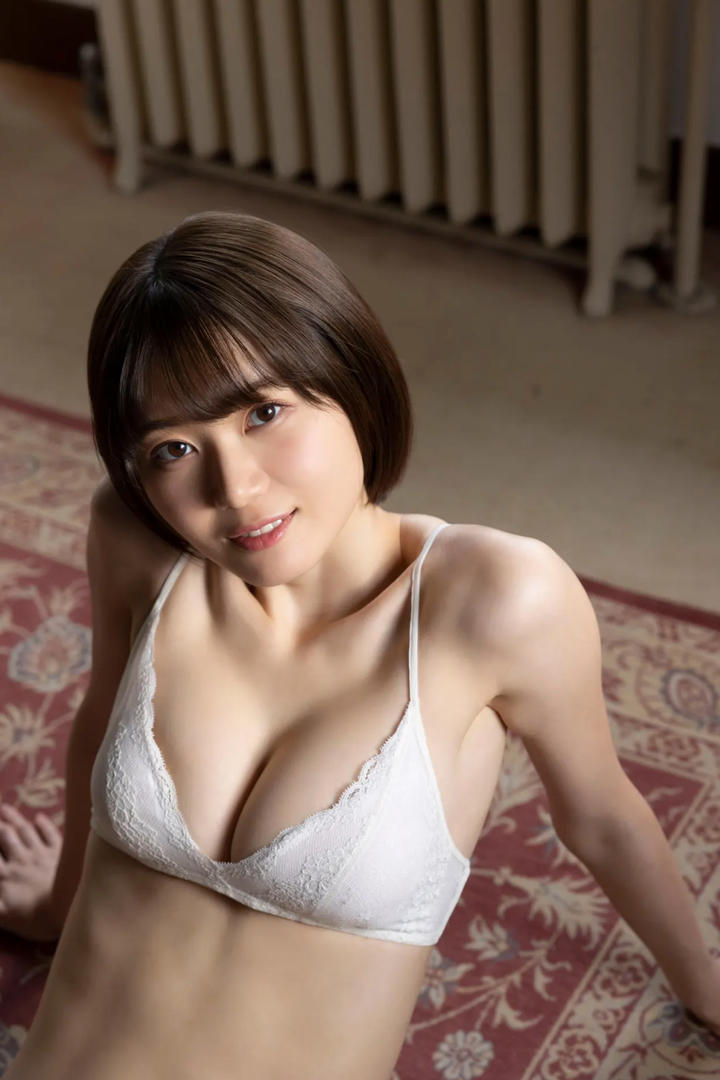 亚洲在线日本最美女优性感内衣自拍