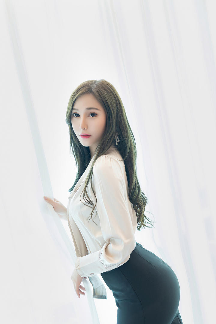 亚洲性感翘臀美女798艺术美女写真图片