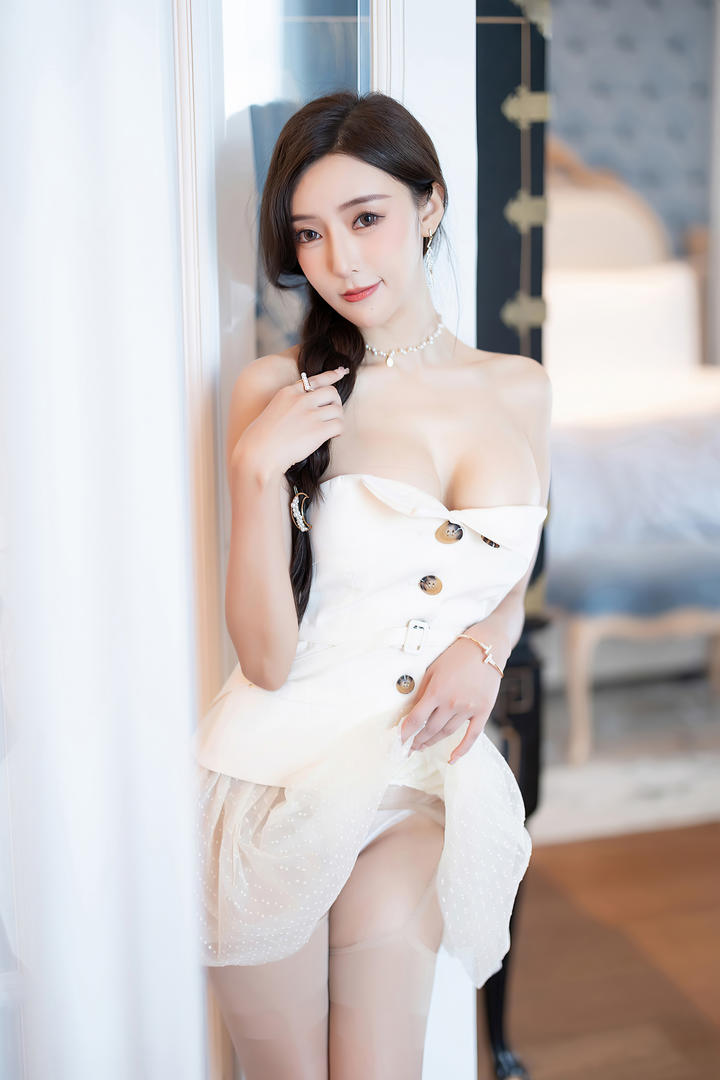 国产顶级推女郎王馨瑶高清美女无码私拍写真图片