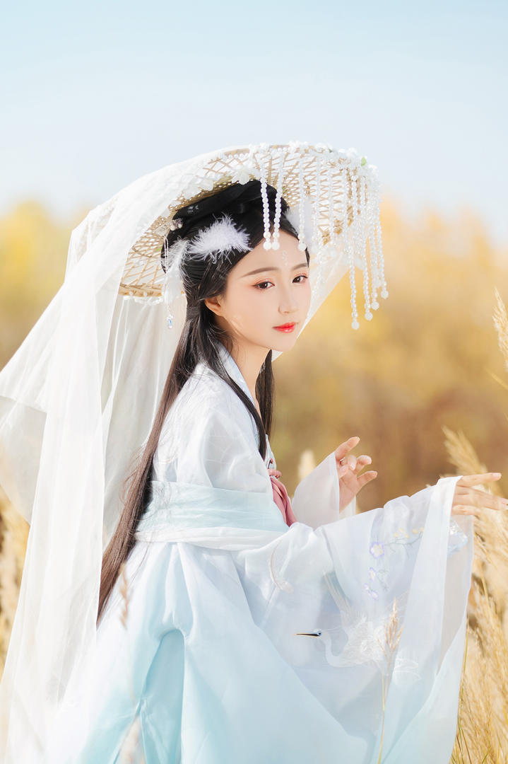 中国高清古装汉服美女艺术摄影写真图片大全