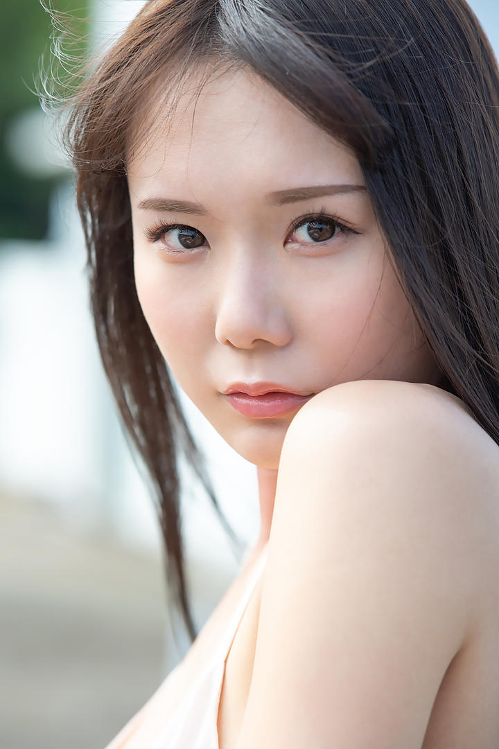 日韩AV无码尤物近距离特写图片