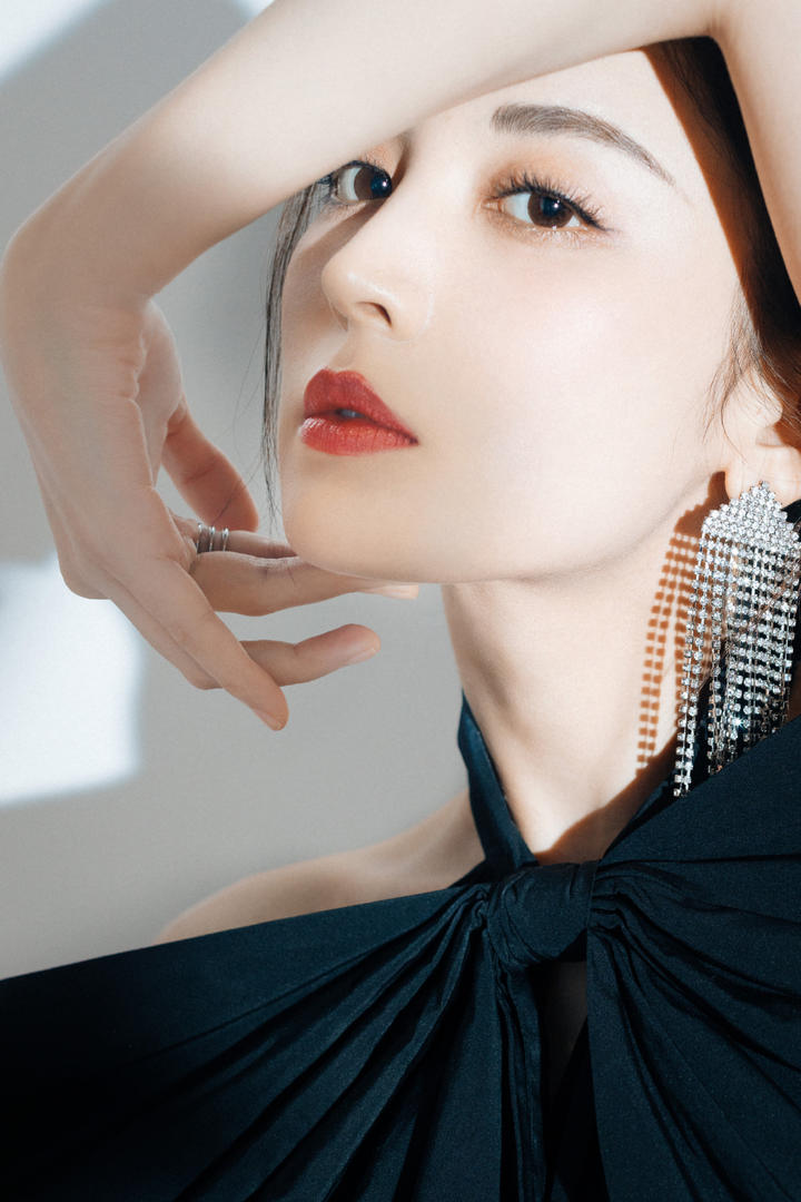 漂亮的新疆美女明星古力娜扎套图