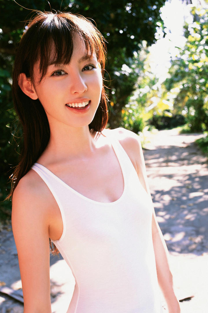 日本清纯泳装美女手机壁纸图片大全