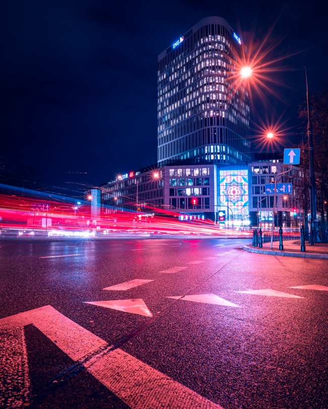 城市霓虹灯夜景图片