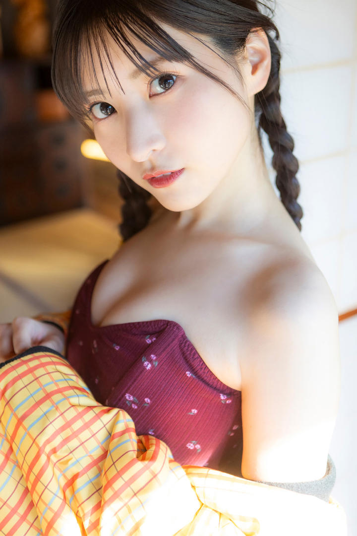 麻花辫少女浴衣写真日产无码久久久久久精品图片