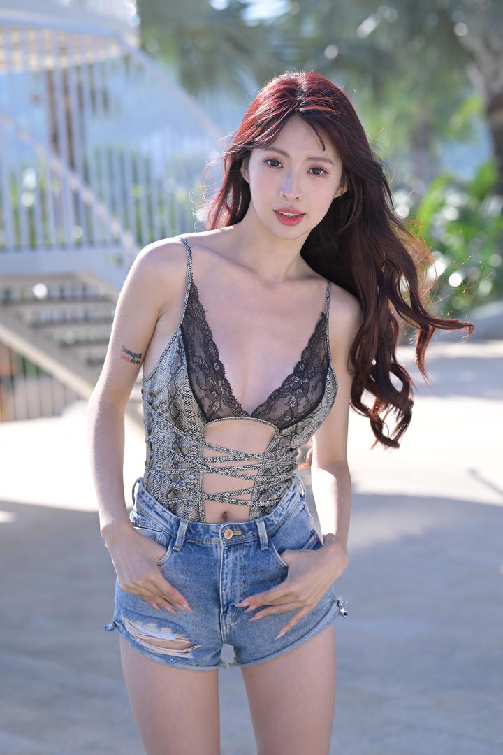 国模吧比基尼mm131美女街拍图片大全