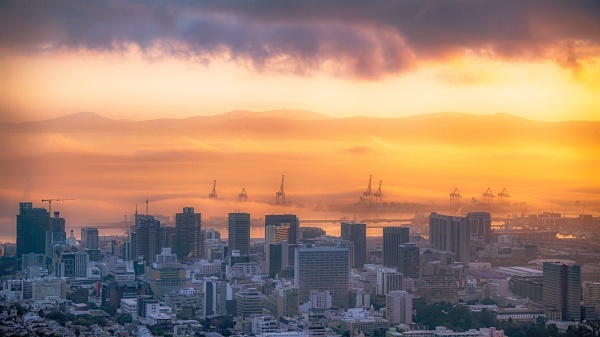 城市黄昏图片