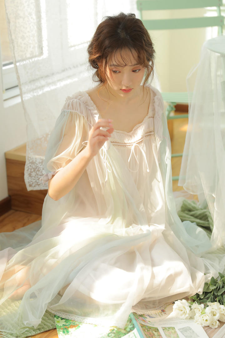 高清唯美纱裙清纯美女写真图片