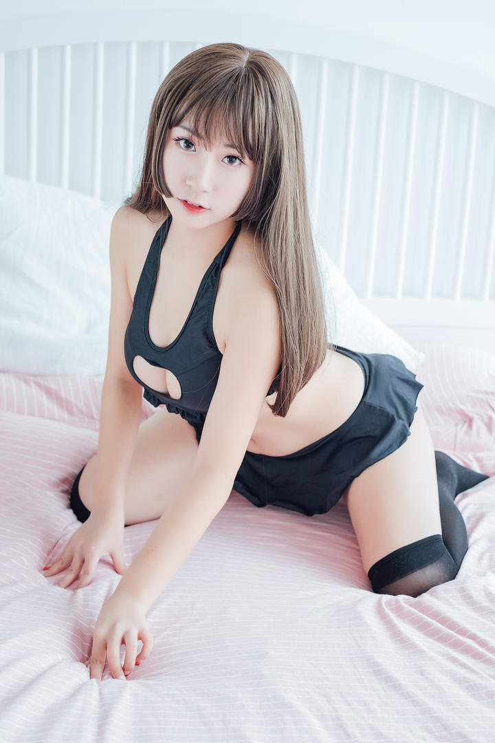 BoLoli波萝社清纯美女大尺度自拍套图在线