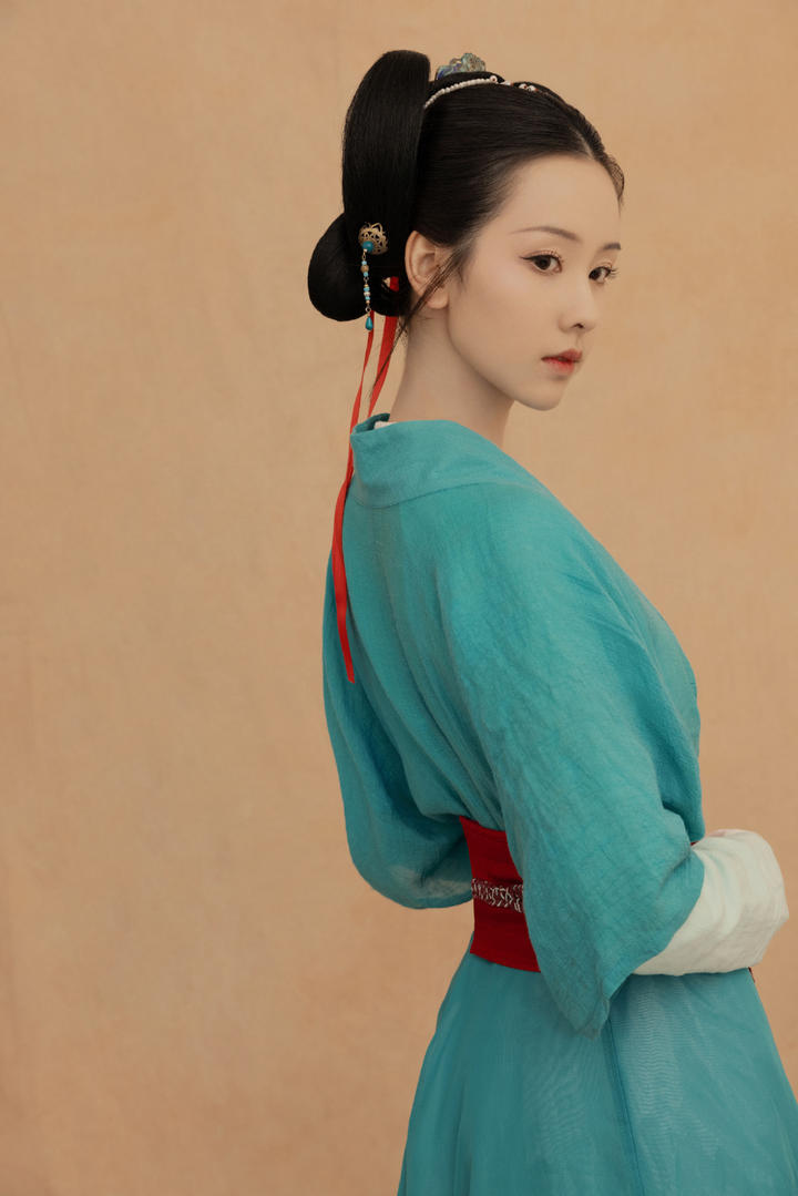 高清古装美女校花陈都灵艺术写真图片