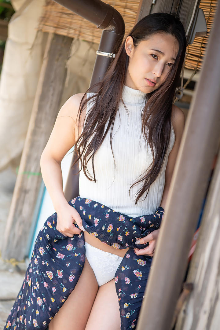 最新日韩精品AV在线美女性感自拍免费下载