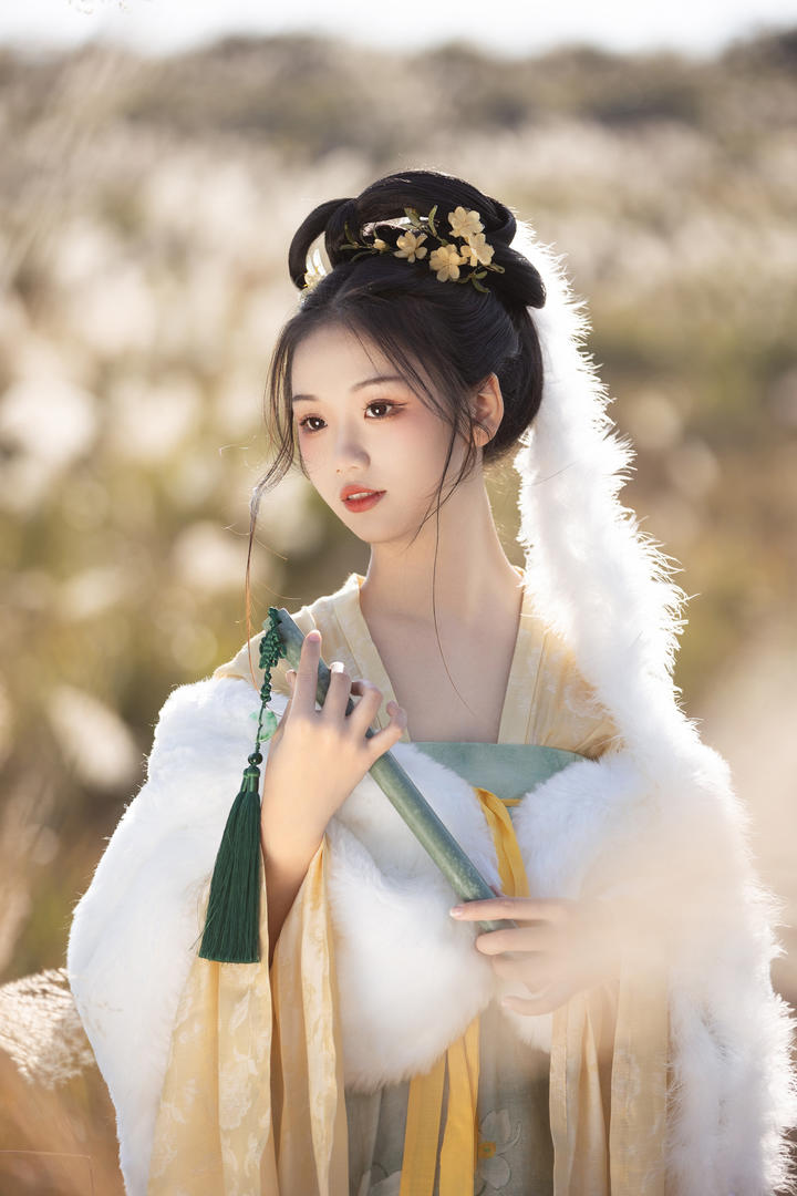 长相甜美的美女主播古装美女图片专辑