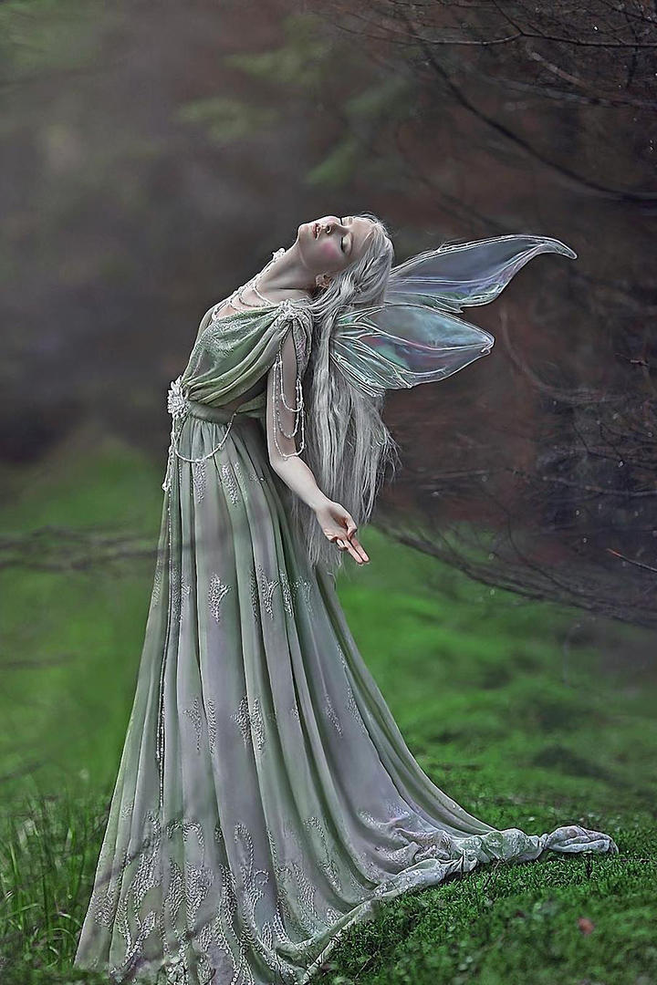 国外唯美女生艺术人像写真图片