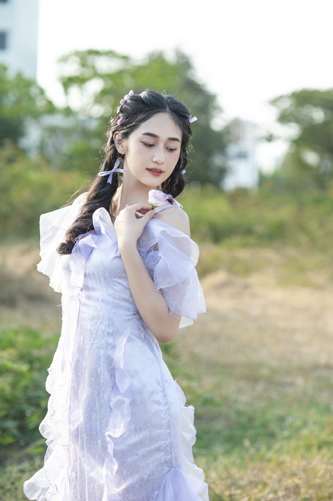 亚洲唯美少女婚纱写真摄影图片