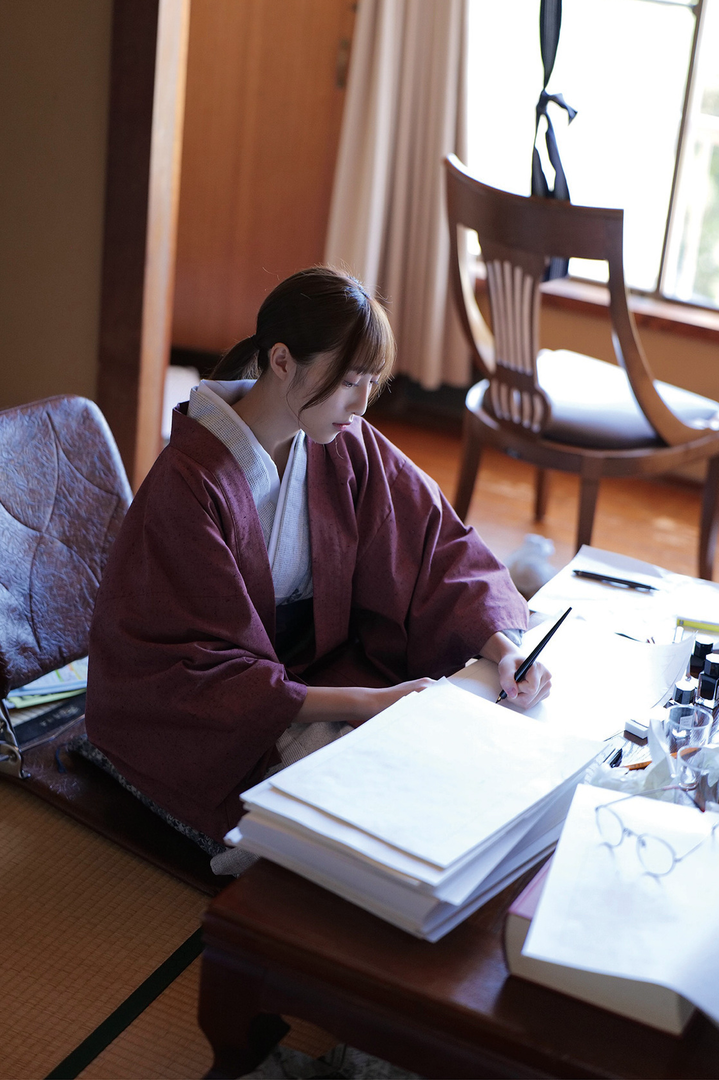 日本和服美女生活照图片