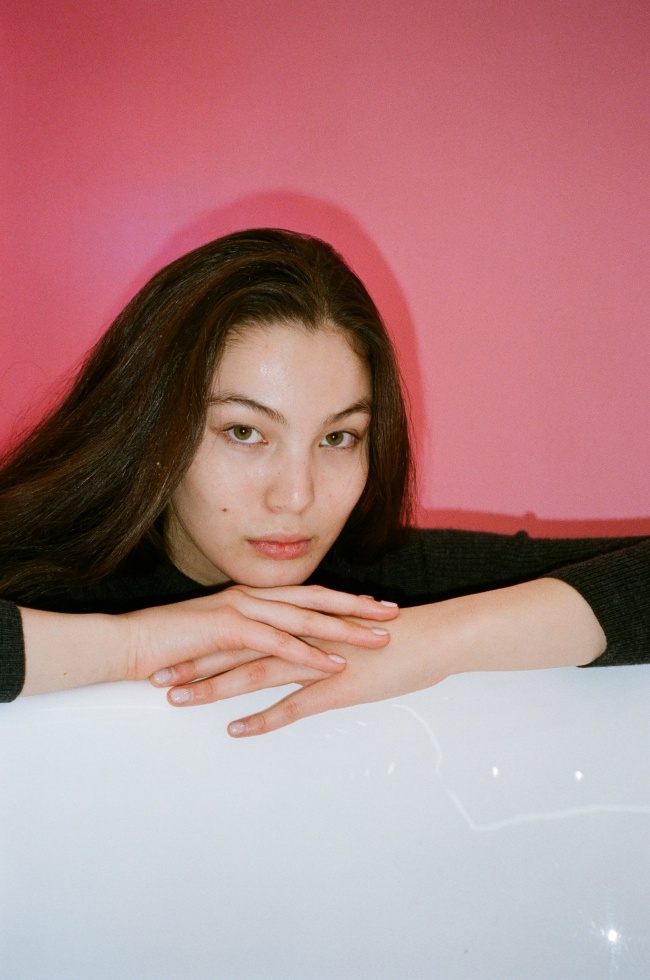 亚洲现代美女写真图片