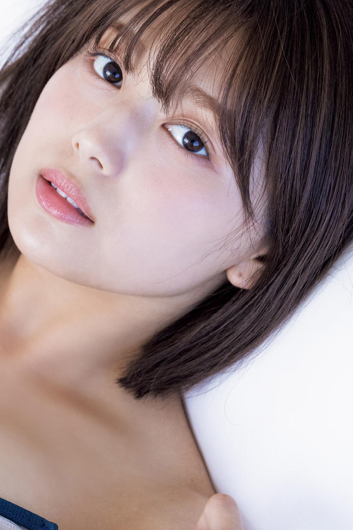 日本短发美女国产手机精品一区图片