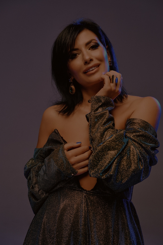 欧洲成熟大胆性感人体艺术写真图片