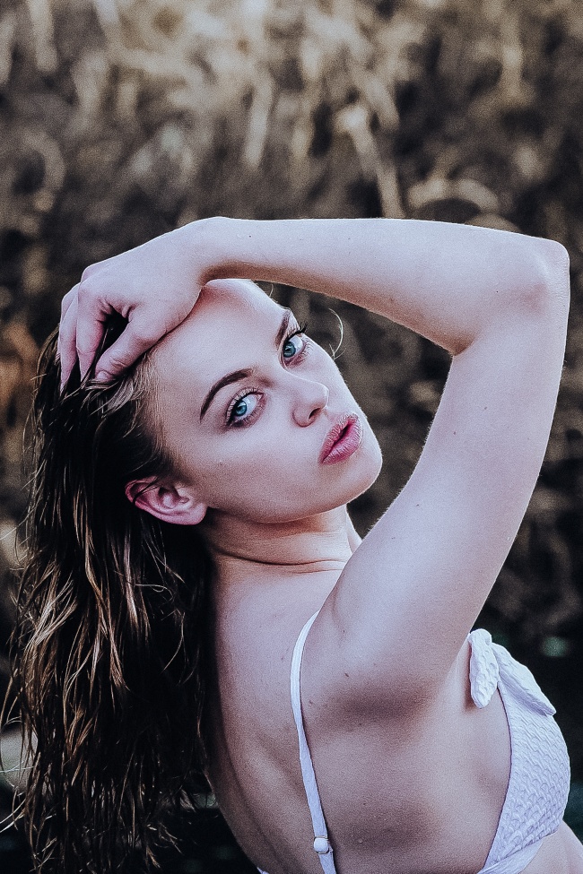 欧洲女郎性感艺术照图片