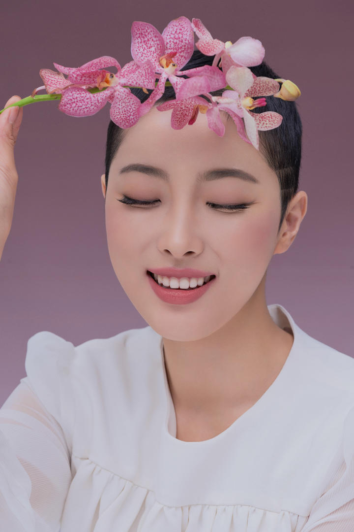 可爱女生艺术写真图片