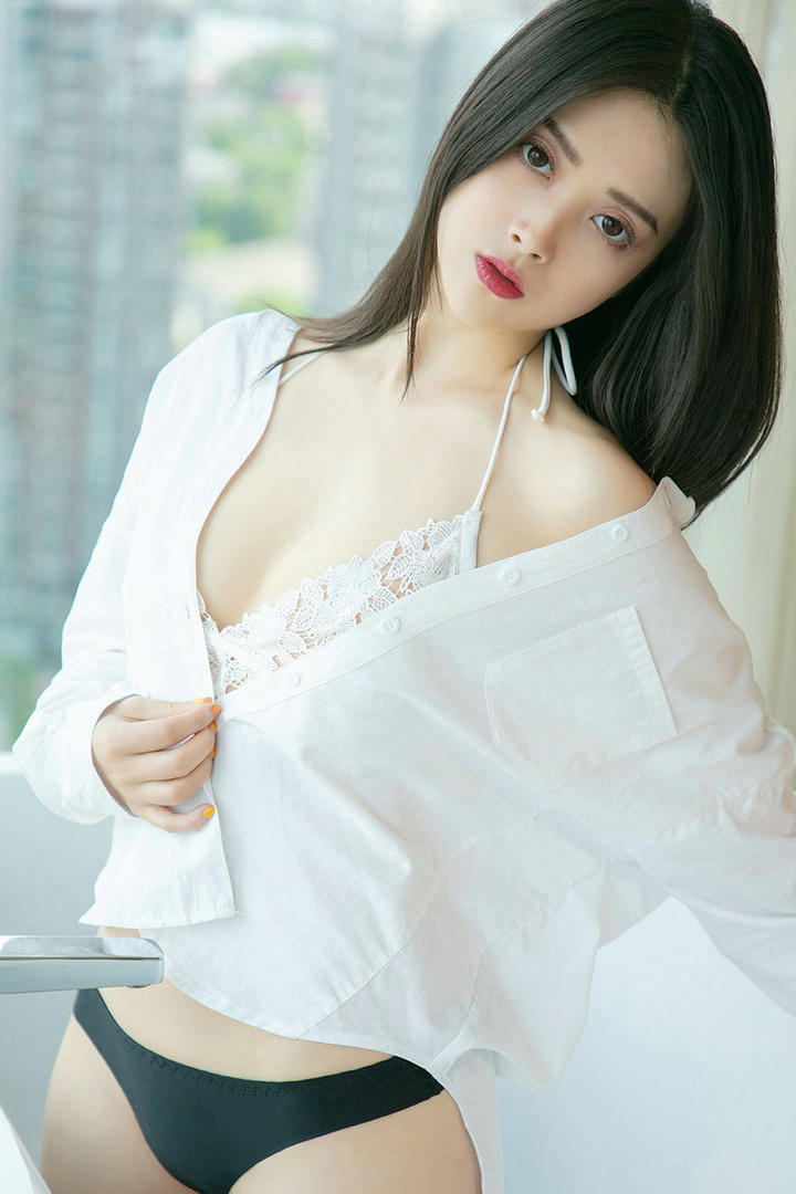 超高清性感衬衣美女惠惠子图片