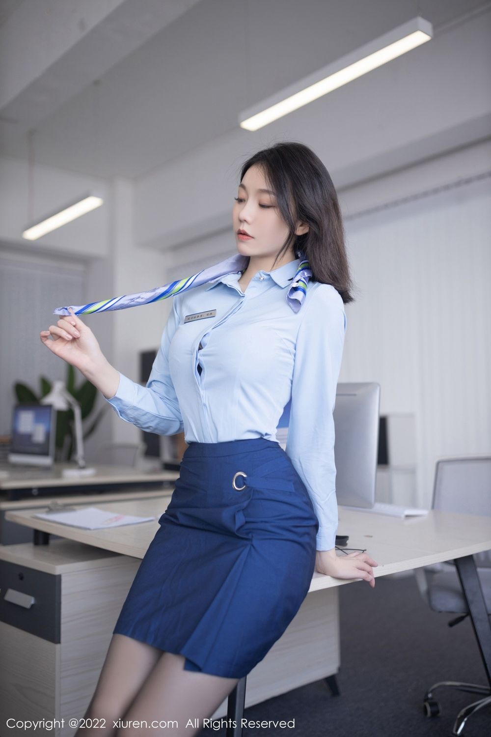 秀人网美女模特安然Maleah话务员黑丝美腿系列珠三角旅拍