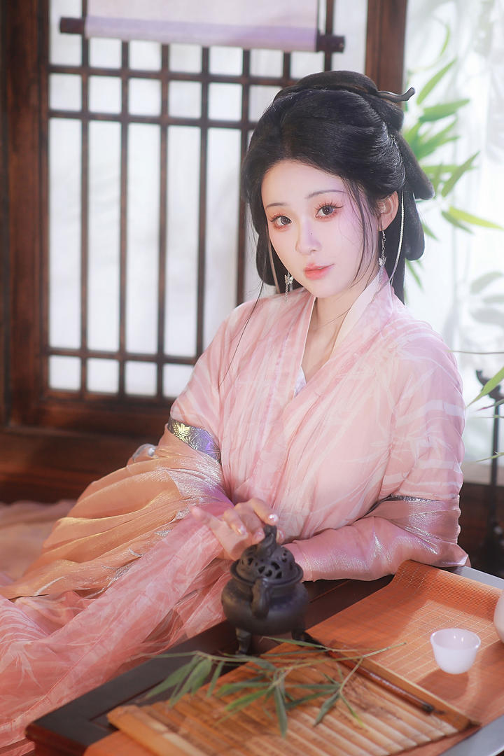 绝美颜值古风美女艺术照