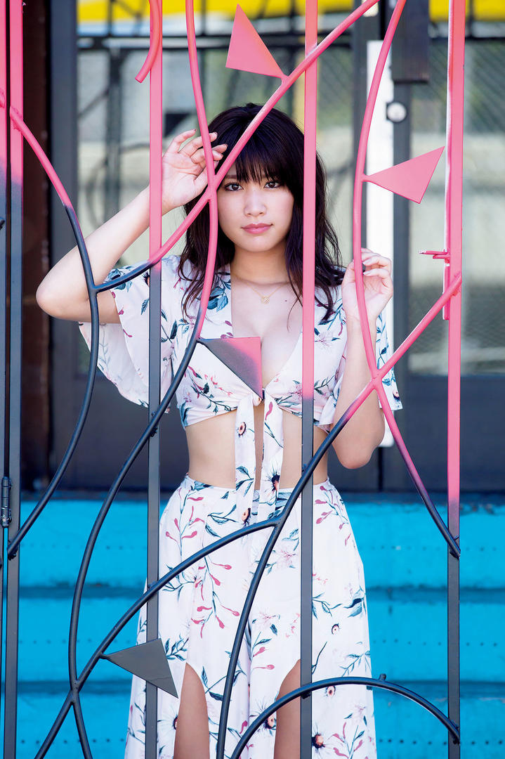 日本泳装美女个人写真图片大全