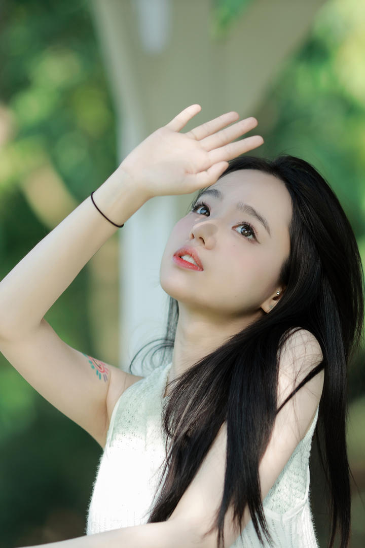 清纯阳光女孩美女高清手机壁纸图片