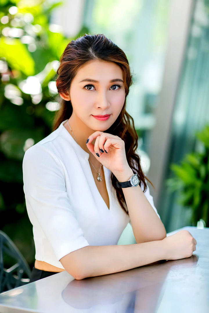 优雅气质的职业女性