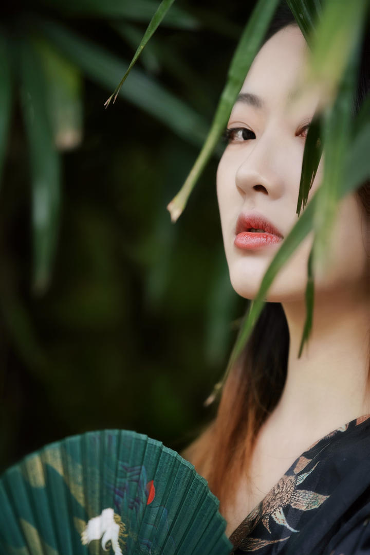 高冷气质美女模特个人艺术摄影写真大图