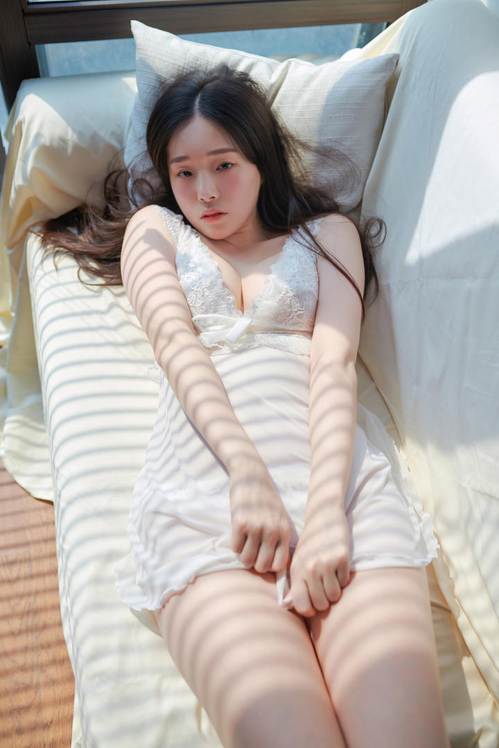 韩国蕾丝睡衣美女147人体艺术写真套图