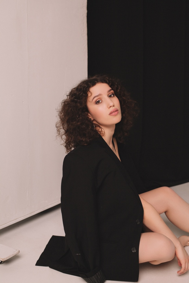 欧美mm131美女艺术写真图片