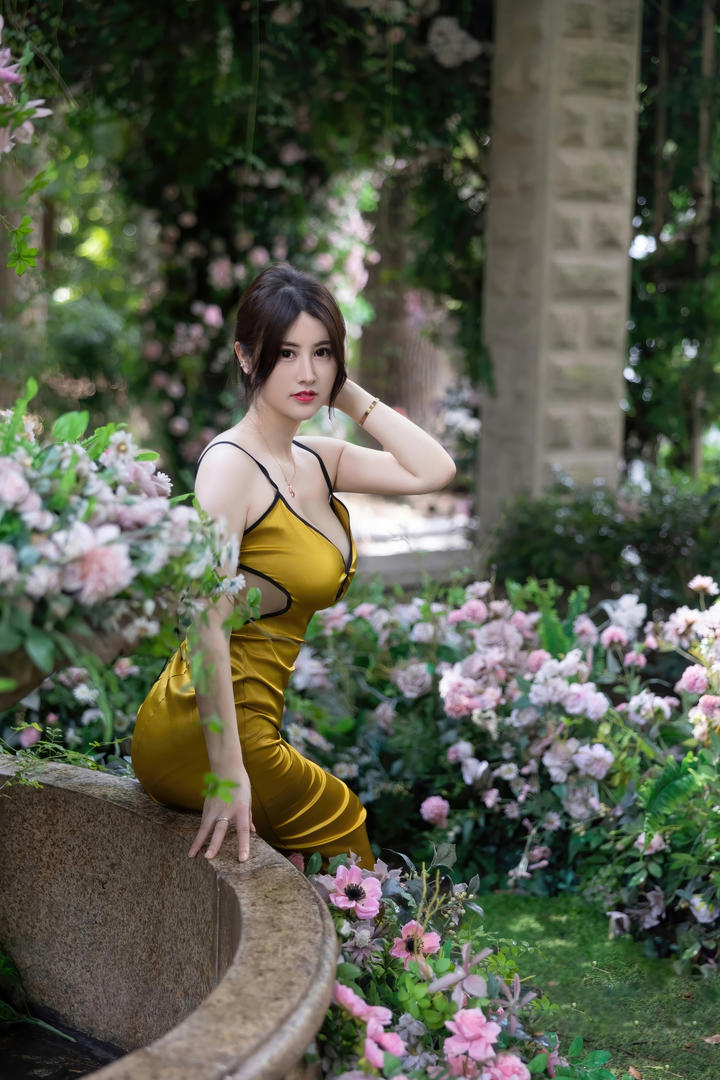 4K高清国产气质美女模特诗诗人像摄影写真图片