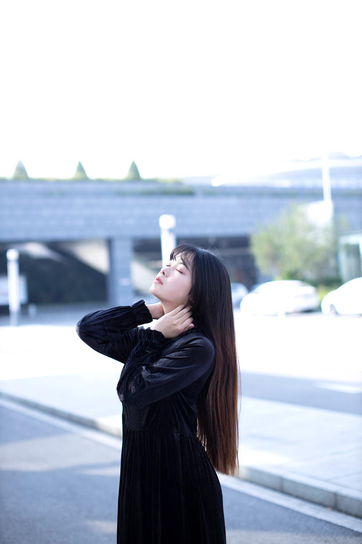 清纯长发美女女生高清写真套图