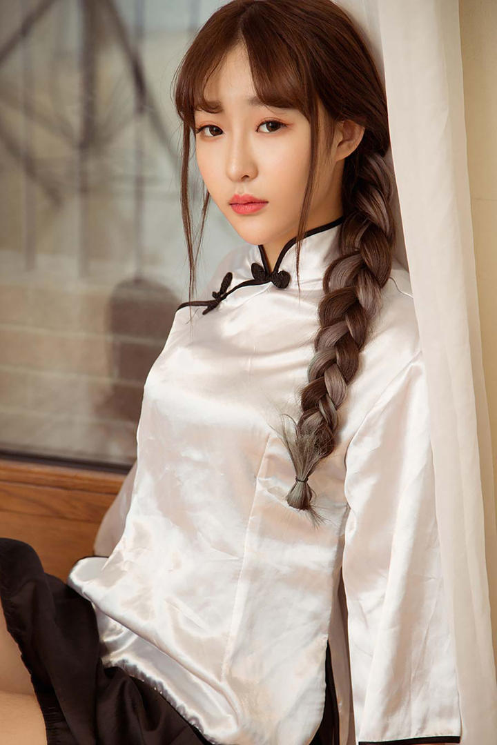 超清漂亮的古典清纯美女写真图片