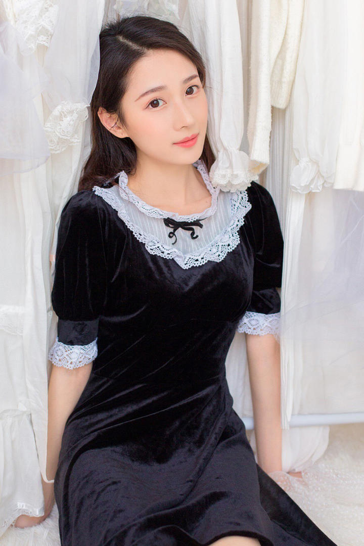 清纯可人女生写真照