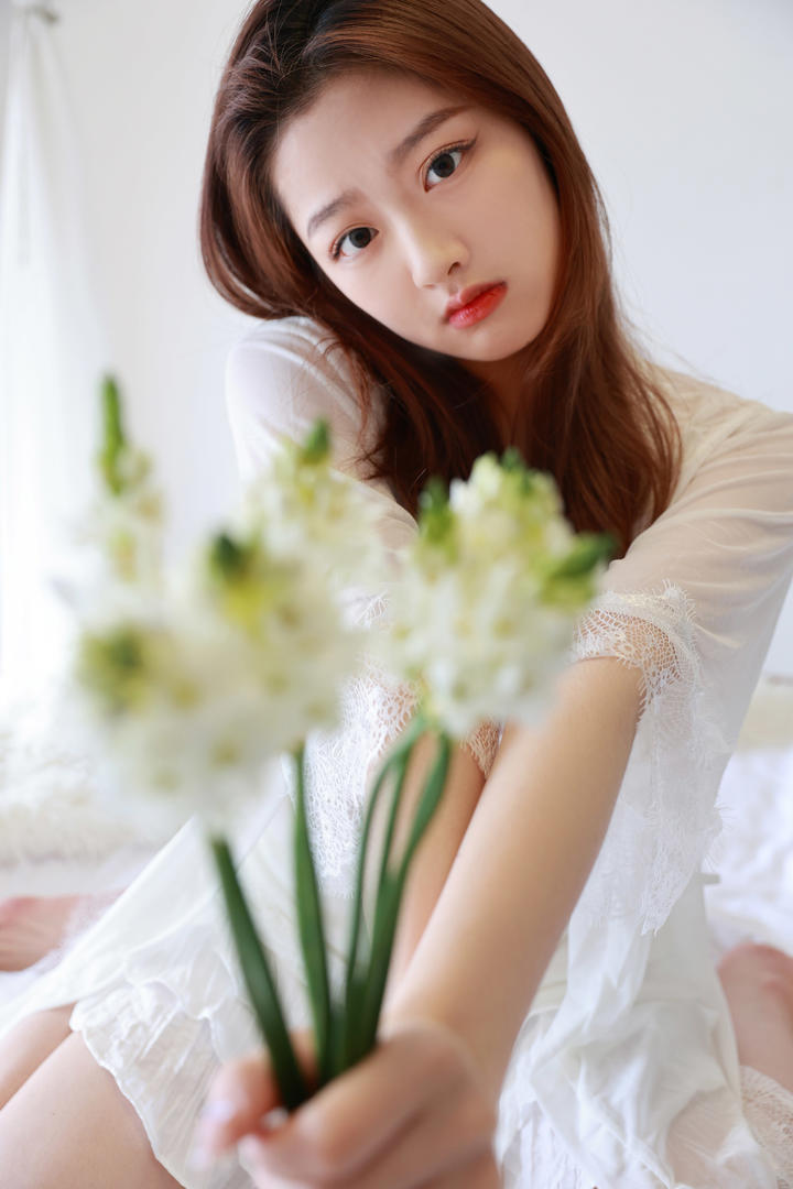 国内清纯美女模特写真图片