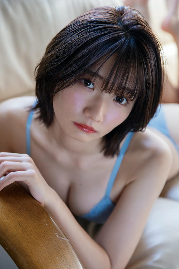 日本女优性感内衣美女性感无码写真集