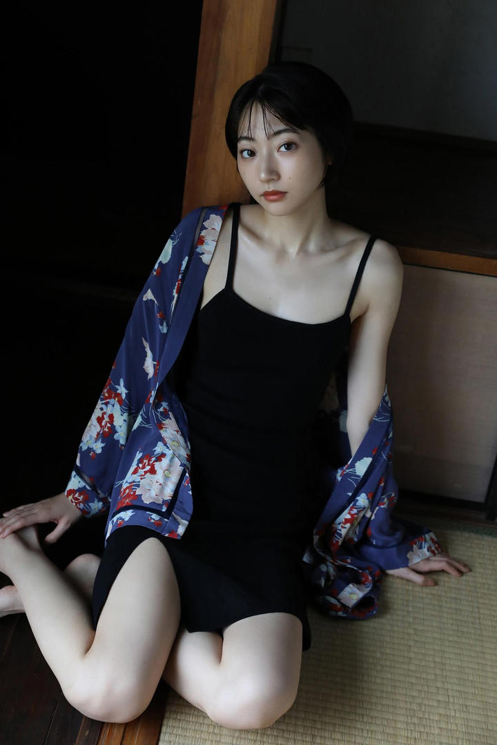 亚洲精品在线日本无吗睡衣美女清纯自拍