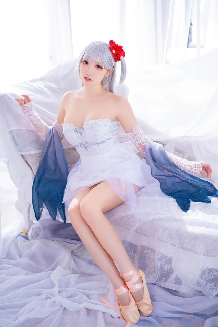 极品清纯美少女人体婚纱艺术照