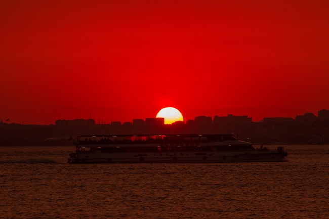 黄昏夕阳西下风景图片