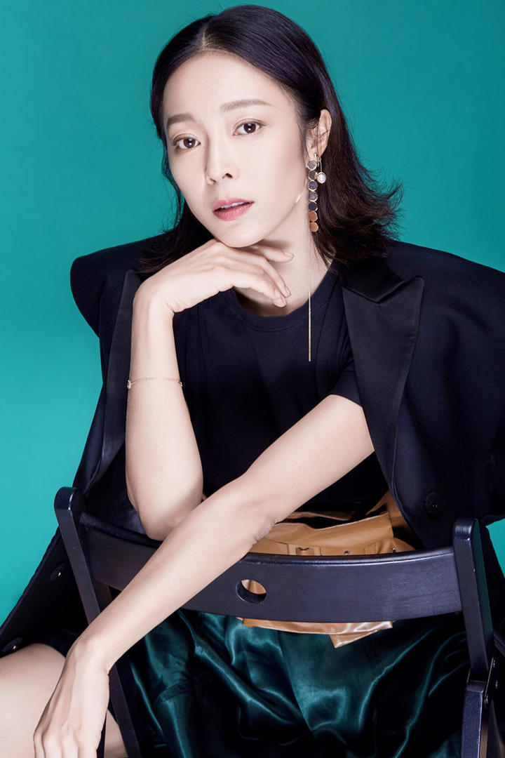 内地美女明星刘冰玥气质美女写真图片
