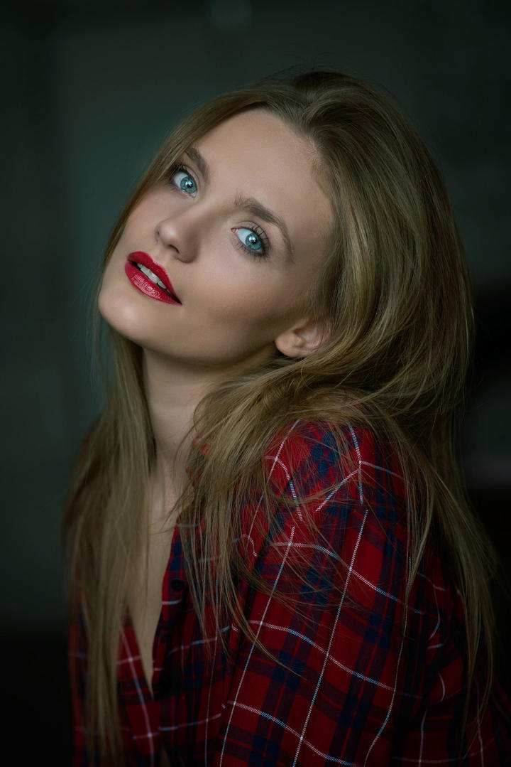 欧美美女头像艺术写真图片高清